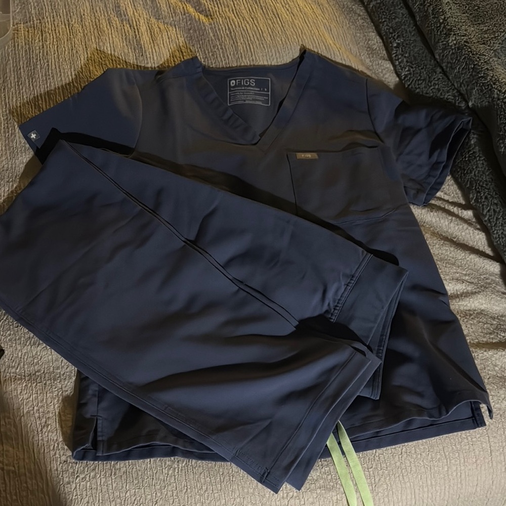 Figs Navy Blue Scrub Set